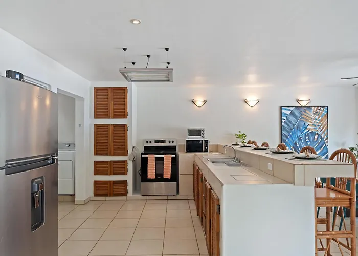 Casa Oasis With Pool, Playa Grande