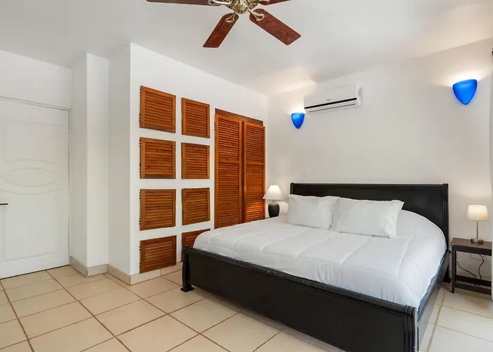 Casa Oasis With Pool, Playa Grande